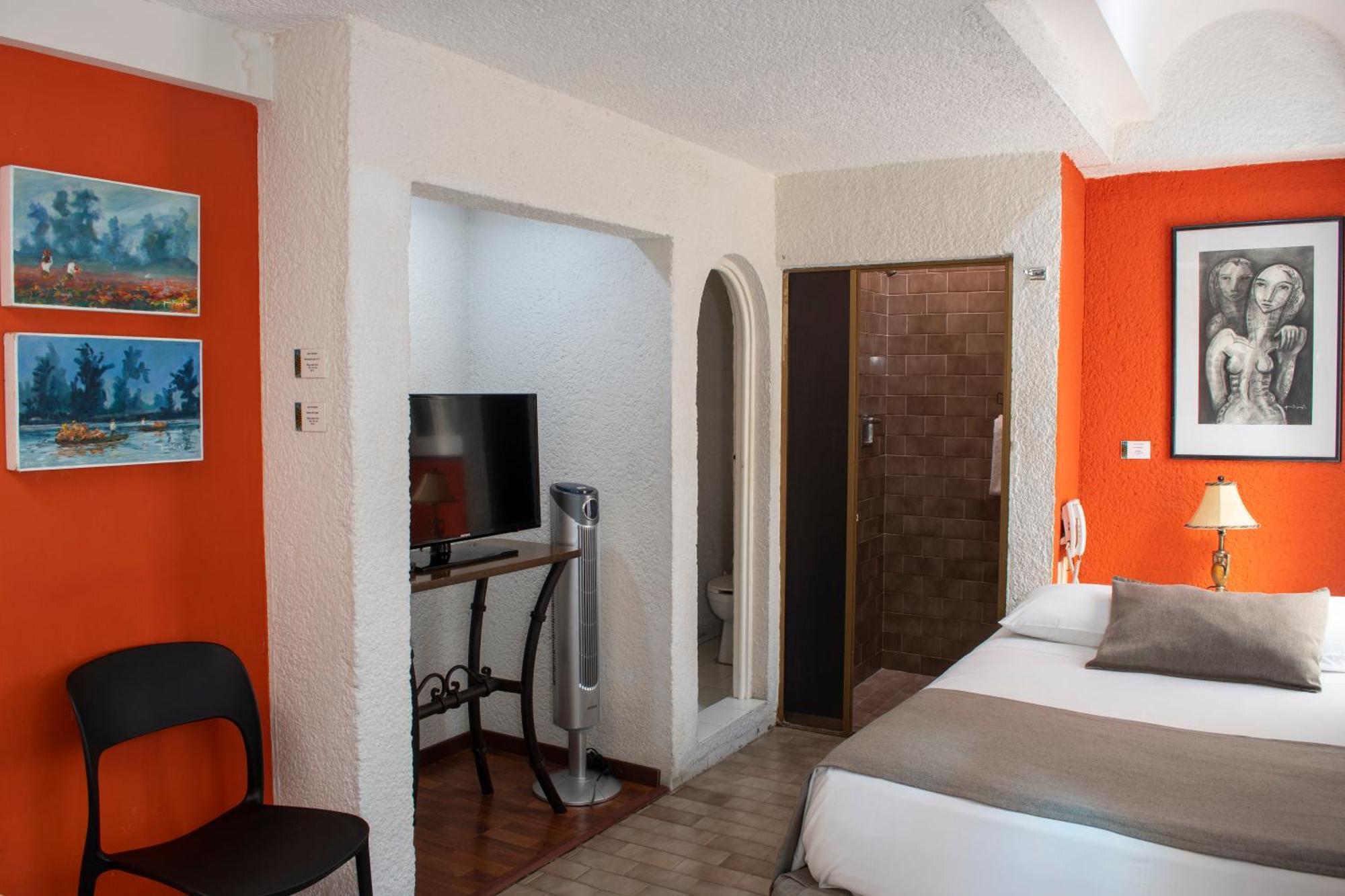 Portico Hotel & Galeria Морелия Экстерьер фото